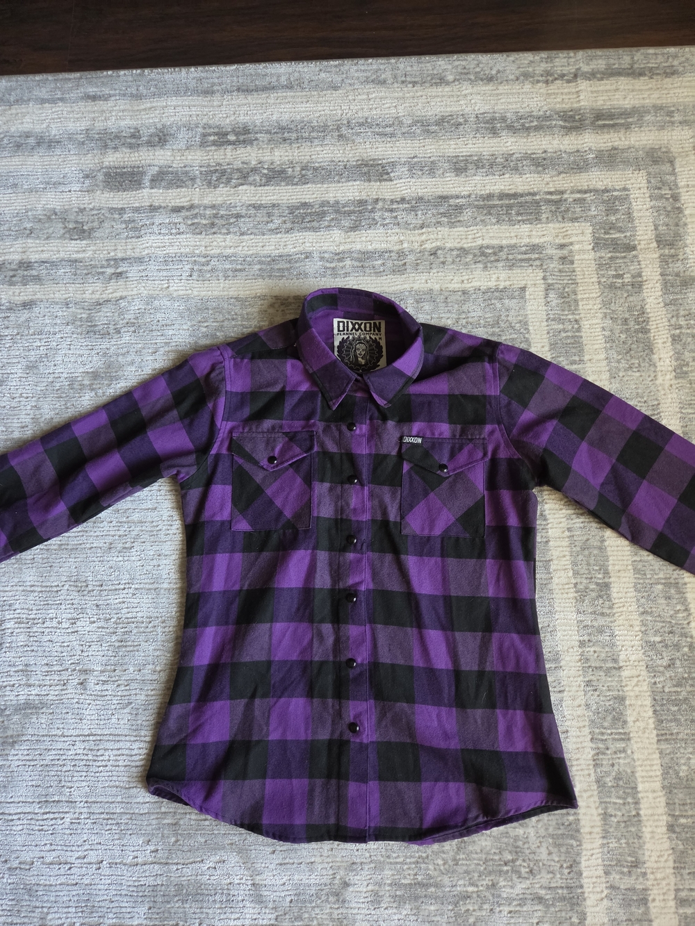 EUC DIXXON RARE “The Heiress” Women’s FLANNEL
